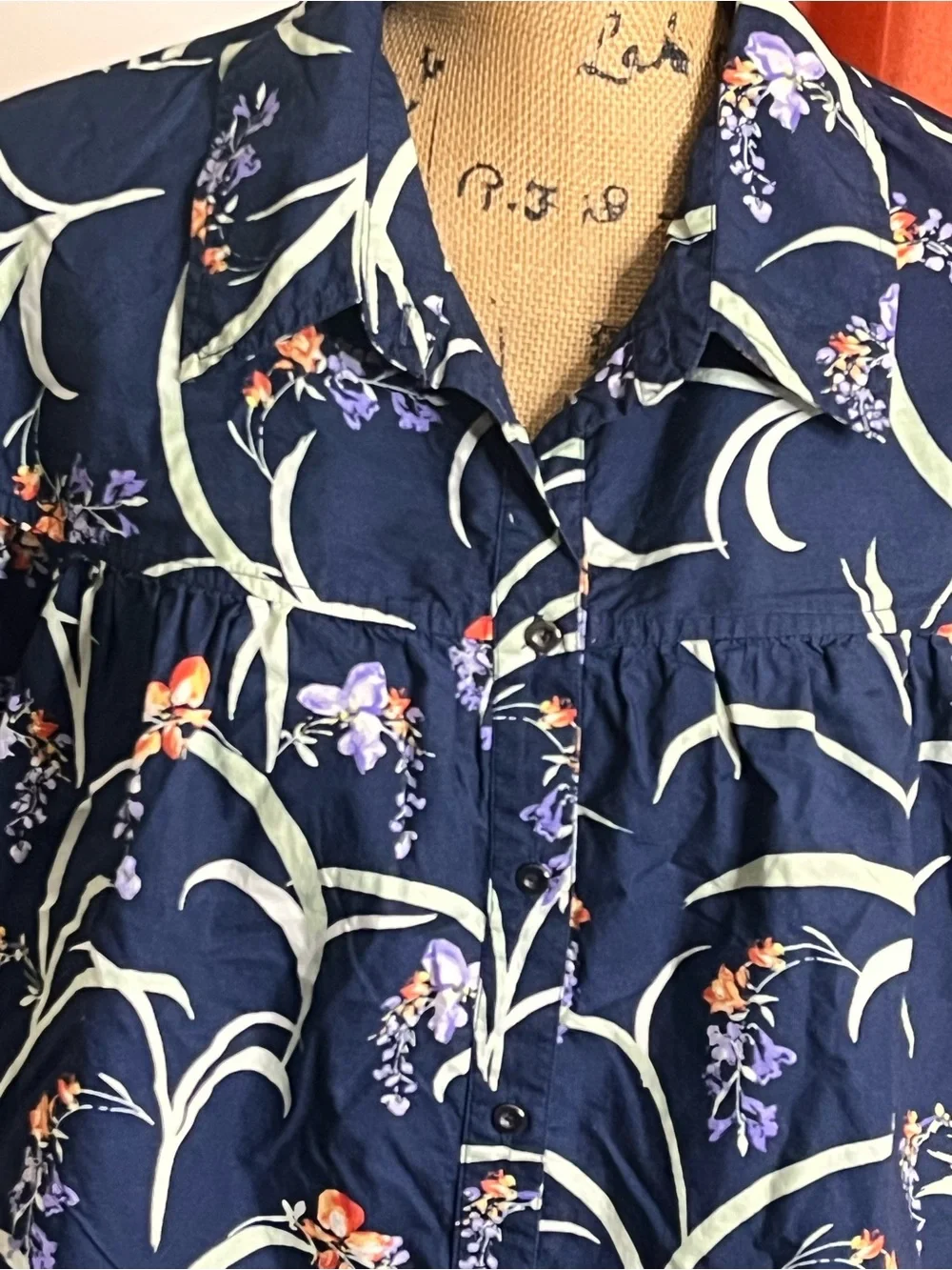 Anthropologie Navy Floral Button-Front Puff Sleeve Blouse